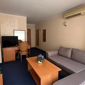 3* Отель Plaza
